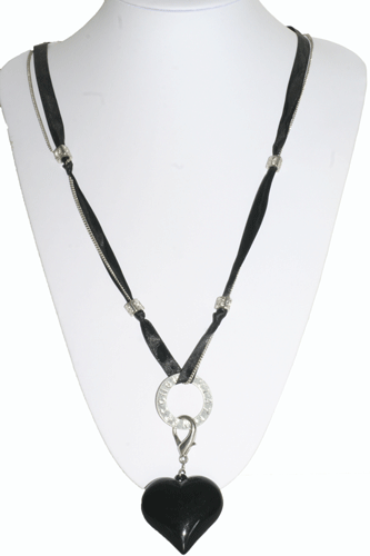 Dagproduct - Ketting black heart