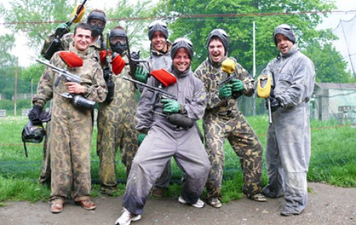 Golden Deals - Paintballen voor 6 personen: Beleef nu een 2 uur lange Paintball Experience op een van de 3 locaties!