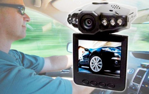 Golden Deals - Portable HD camera met infrarood night vision voor in de auto; leg alles vast!