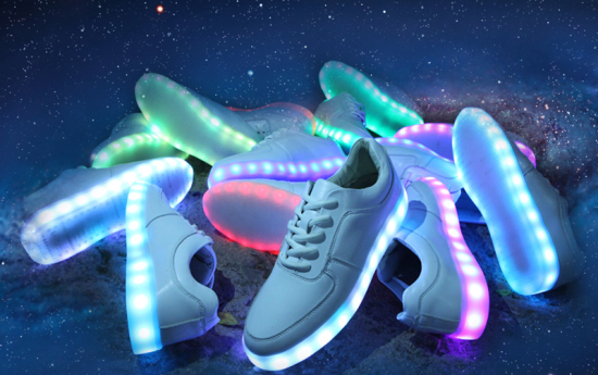 Group Actie - € 39,95 - Led Sneakers | 7 Kleuren En Oplaadbaar