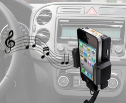 Groupdeal - Carkit met FM stereo transmitter voor de iPhone