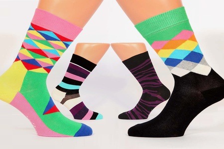 Groupon - 6 paar dames of heren Happy Socks