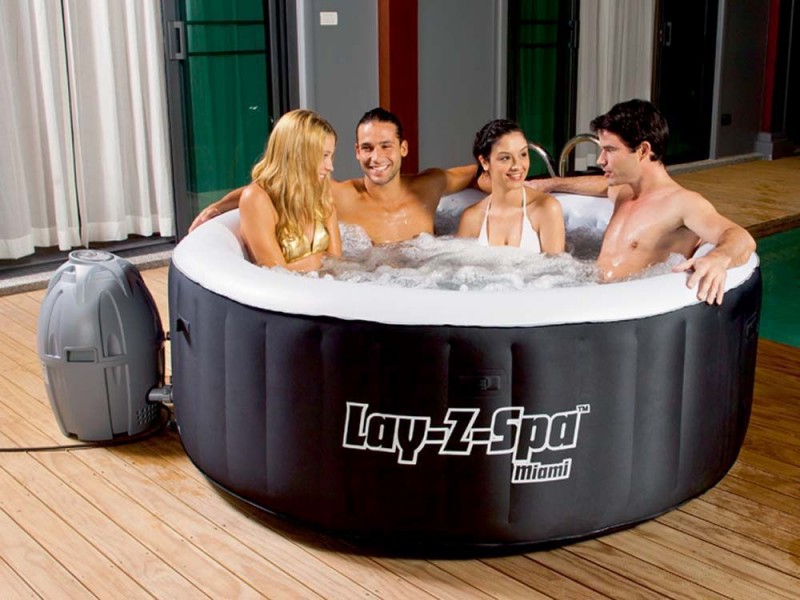 Lifestyle Deal - Lay-Z Spa Miami Opblaasbare Jacuzzi Voor 4 Personen